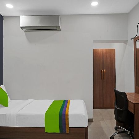 Hotel Treebo Wow, Surat Station Exterior foto